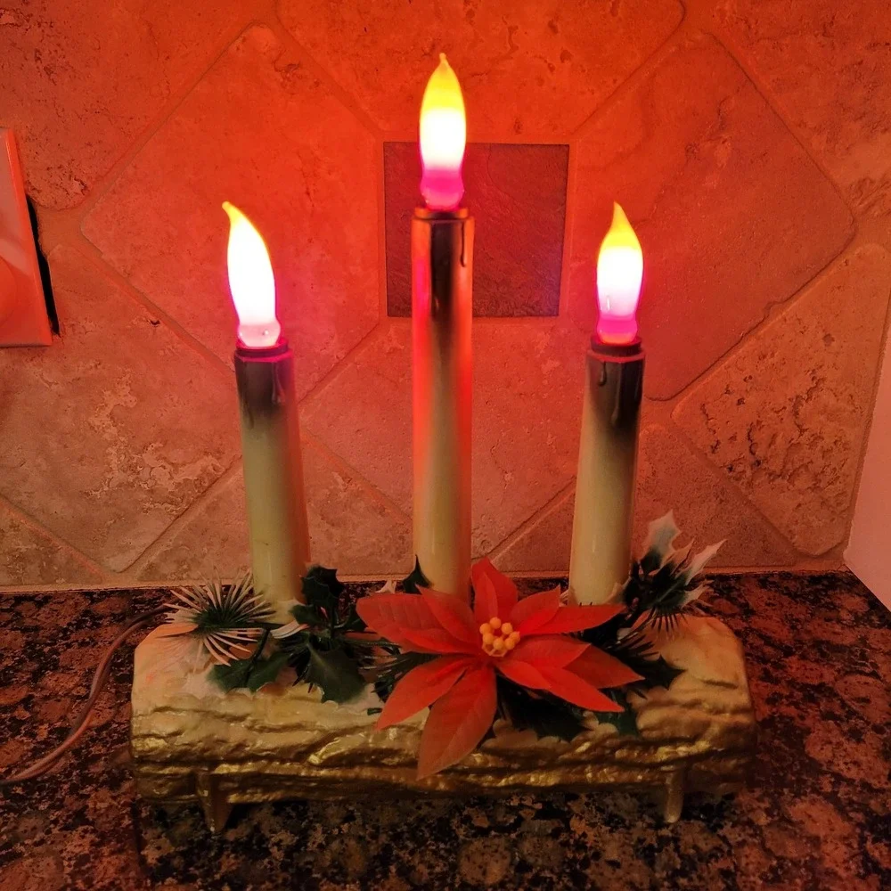 Vtg Christmas Electric Log & Candles Union Blow Mold w/ Flame Bulbs Centerpiece